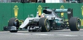 Hamilton vence na casa do seu rival e aumenta sua vantagem