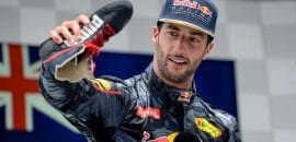 Daniel Ricciardo comemora pódio duplo da Red Bull