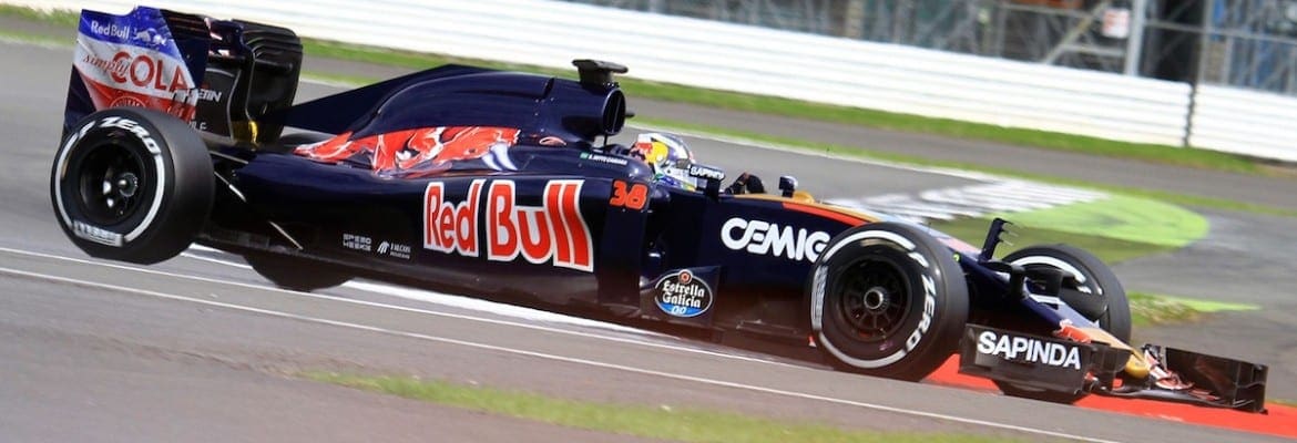 Petrobras estaria negociando com a Renault para patrocinar a Toro Rosso