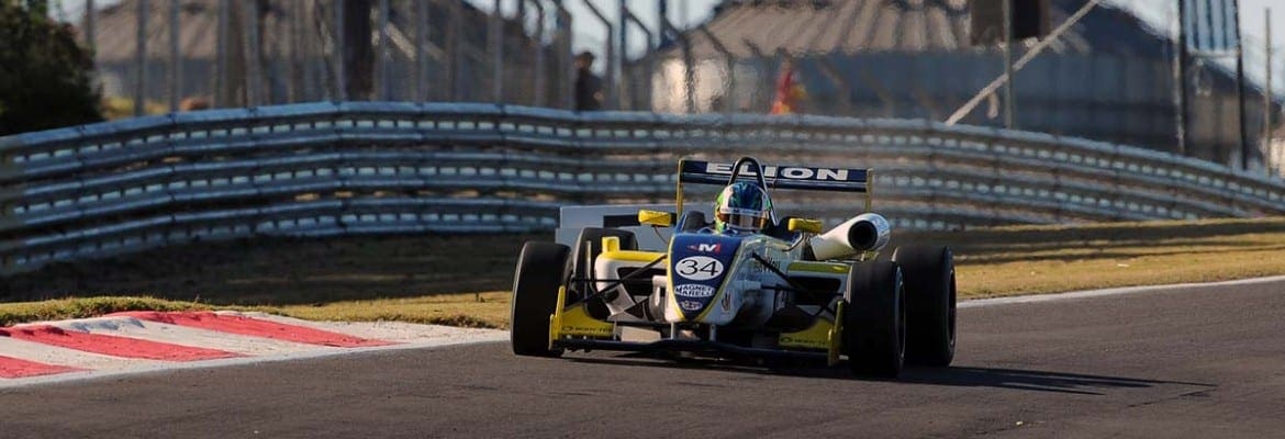 F-3 Brasil: Iorio toma a ponta na largada e vence de novo em Cascavel