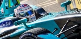 Nelsinho Piquet se despede de Londres com mais um ponto