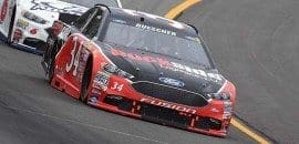 De maneira surpreendente, Buescher vence pela primeira vez na Sprint Cup