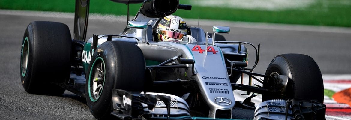 Hamilton responde Rosberg e fecha a sexta-feira na frente
