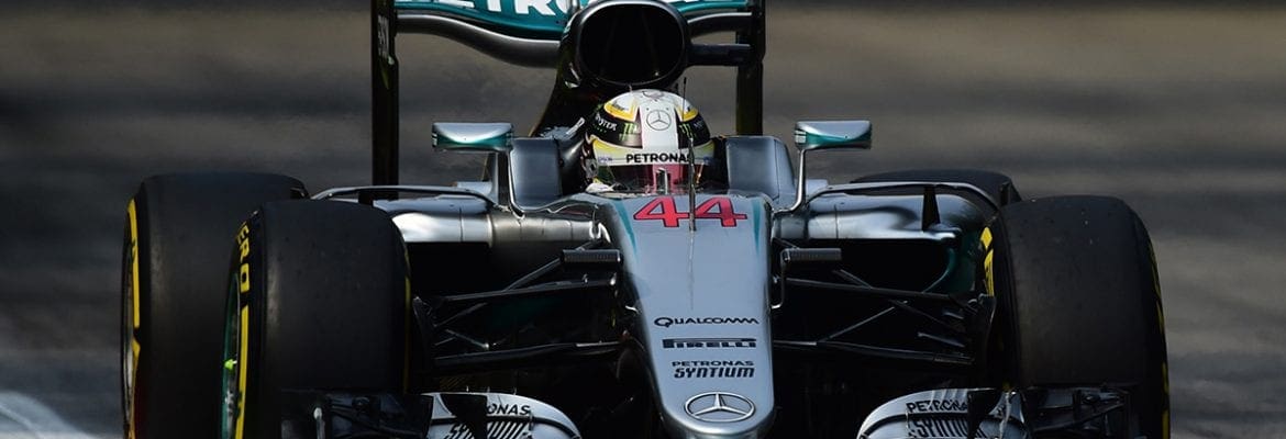 Imbatível, Hamilton é o pole position do GP da Itália