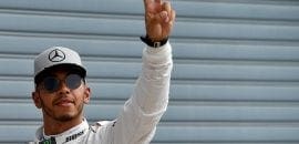 Hamilton sobre a pole: “foi poesia em movimento”