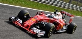 Vettel espera uma boa largada, mas admite que será difícil alcançar as Mercedes