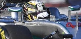 Hamilton: Mercedes está “definitivamente melhor do que ano passado” após treinos em Cingapura