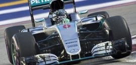 Rosberg coloca Hamilton no bolso e é pole em Cingapura