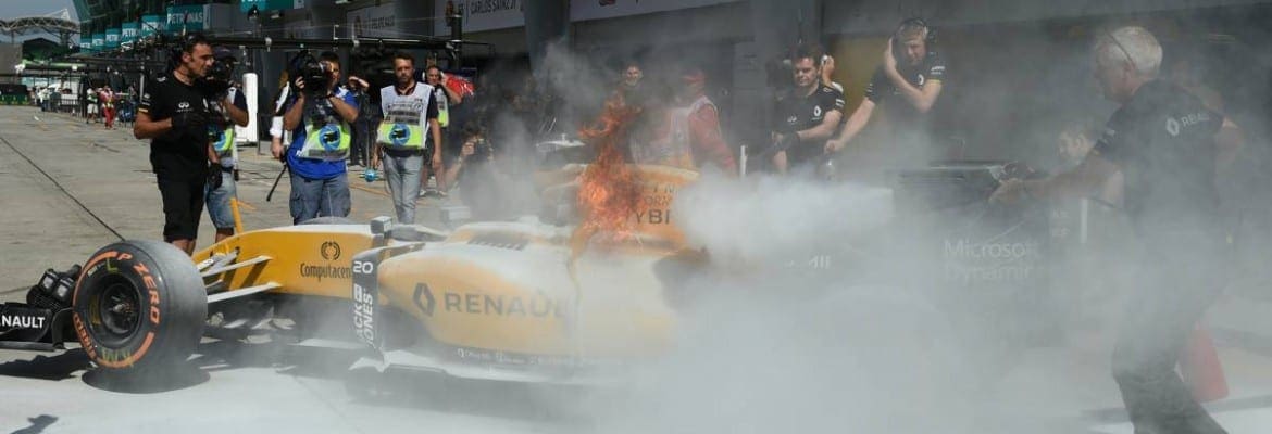 Fogo na Renault de Magnussen: atualização do sistema de combustível foi a responsável