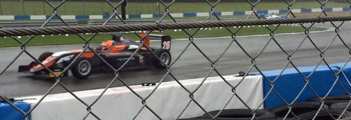 Leist larga na primeira fila em Donington Park na decisão do campeonato