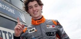 Matheus Leist vence em Donington Park e fica mais perto do título