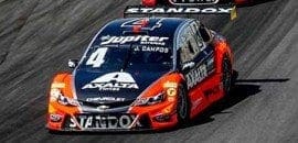 Pódio escapa de Julio Campos nas últimas voltas