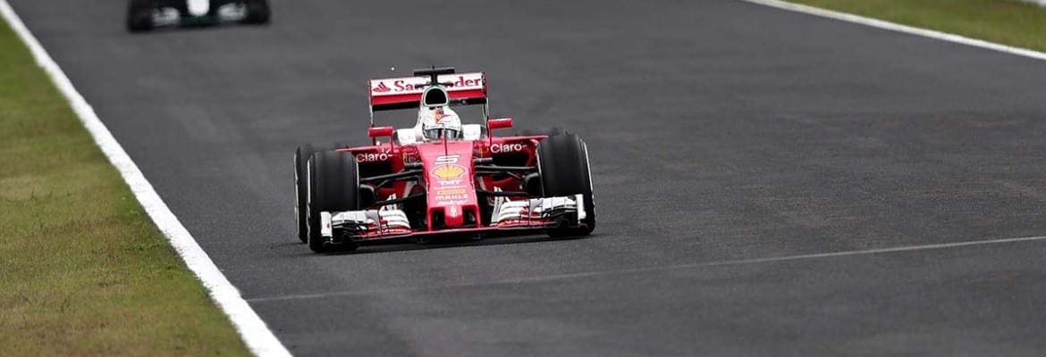 Sebastian Vettel minimiza impacto causado pelos retardatários