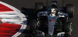 Hamilton faz volta perfeita e larga na pole no México