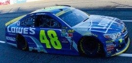 Jimmie Johnson vence ao superar pane seca no fim e luta pelo título