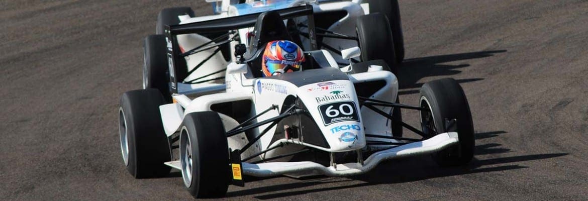 Juan Manuel Casella brilha e ganha corrida complementar em Rivera