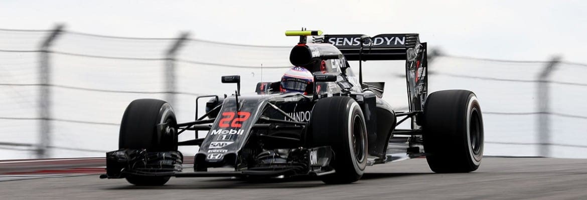 Button: “É ótimo conseguir pontos com ambos os carros”