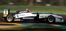 Pedro Piquet luta pelos pontos nas corridas de domingo em Ímola
