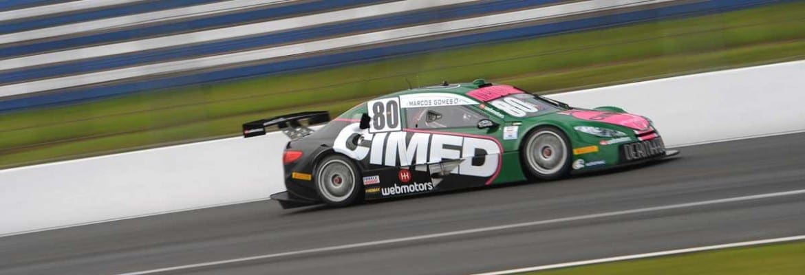 Marcos Gomes lidera treino de sexta-feira em Curitiba