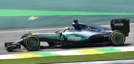 Hamilton lidera o primeiro treino livre em Interlagos, Massa é 8º