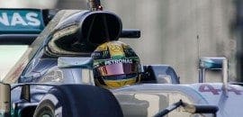 Hamilton fecha a sexta-feira na frente em Interlagos, Massa é 4º