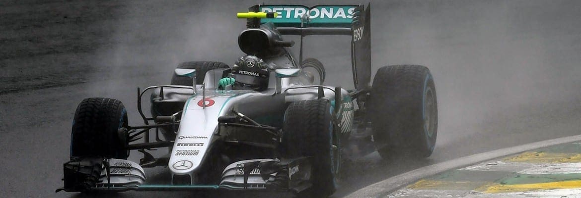 Precisando apenas de um pódio para ser campeão, Rosberg elogia prova de Hamilton