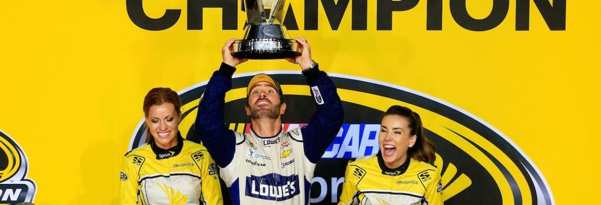 Jimmie Johnson é heptacampeão da Nascar após vencer em Homestead
