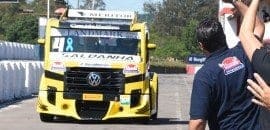 Felipe Giaffone faz a pole da Truck em Guaporé