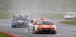 Barrichello e Átila Abreu vencem em etapa caótica em Goiânia