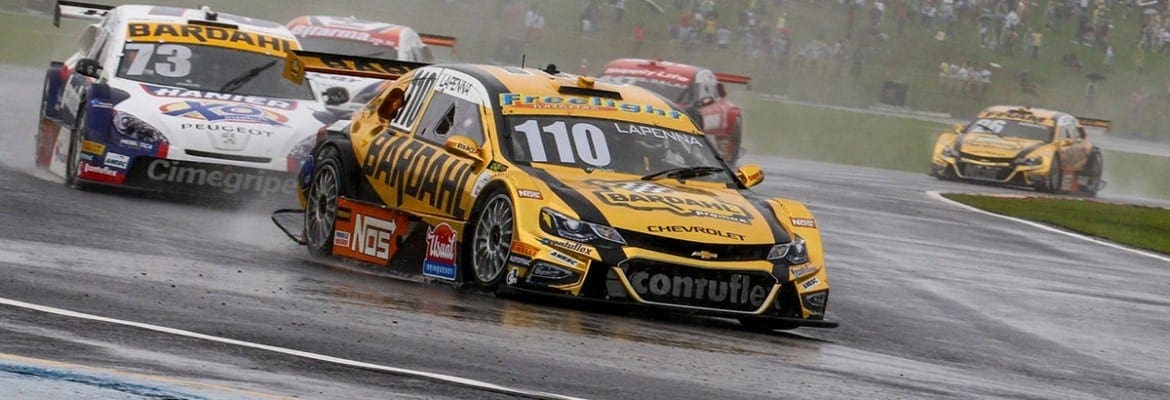 Dupla da Hot Car tem domingo complicado em Goiânia