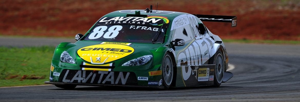 Fraga despacha concorrência e garante a pole em Curvelo, Barrichello é 2º