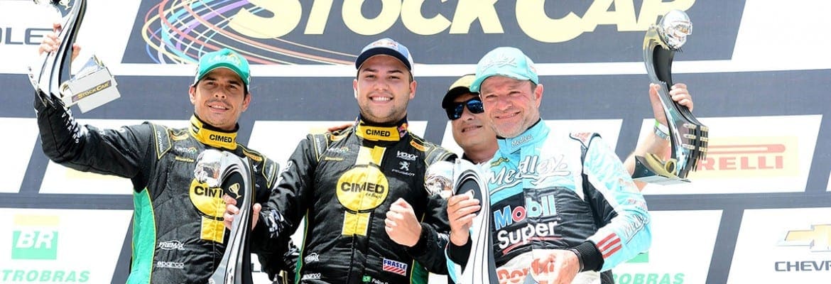 Felipe Fraga e Ricardo Maurício vencem em Curvelo e decisão fica para Interlagos