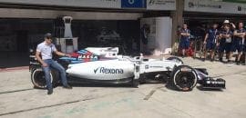 Williams homenageia Massa presenteando o carro que utilizou no GP Brasil