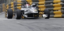 Pedro Piquet ganha nove posições com direito a ultrapassagem dupla em Macau