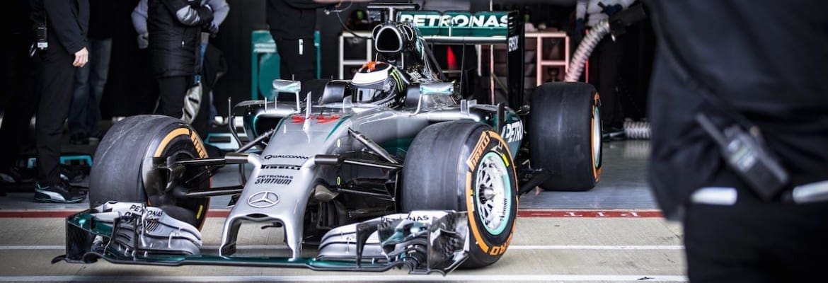 Vídeo: Lorenzo testa Mercedes de F1 em Silverstone