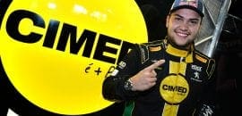 Em classificação final, Fraga crava a pole e complica a vida de Barrichello