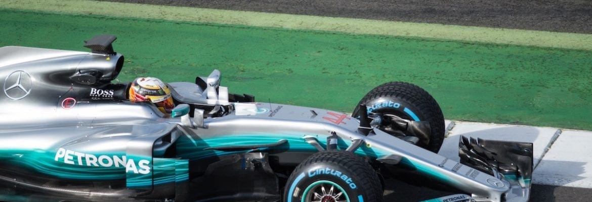 Polêmica das suspensões: Red Bull e Mercedes são obrigadas a fazerem alterações