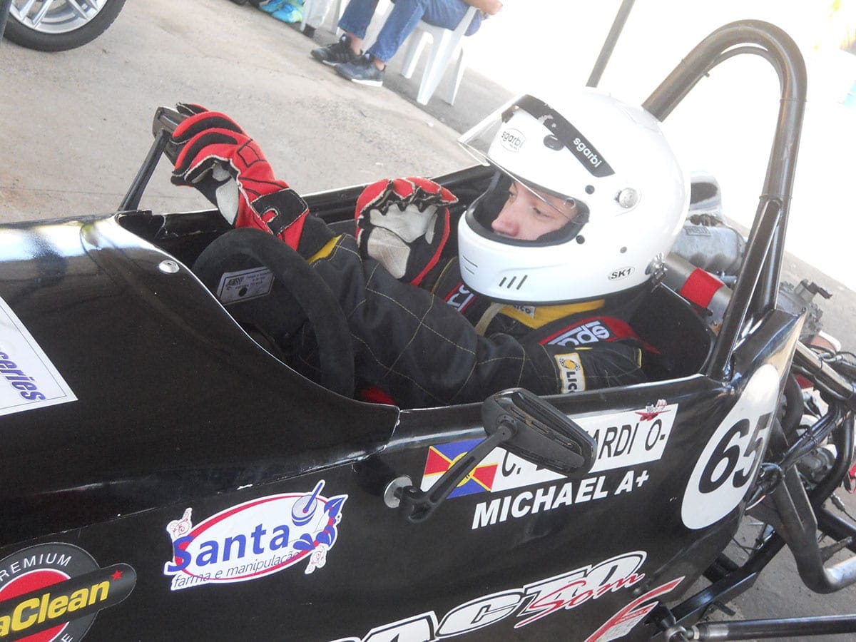 Victor Berto (F1Mania) - Fórmula Vee