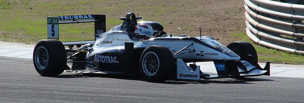 Pedro Piquet renova com a equipe VAR para esta temporada