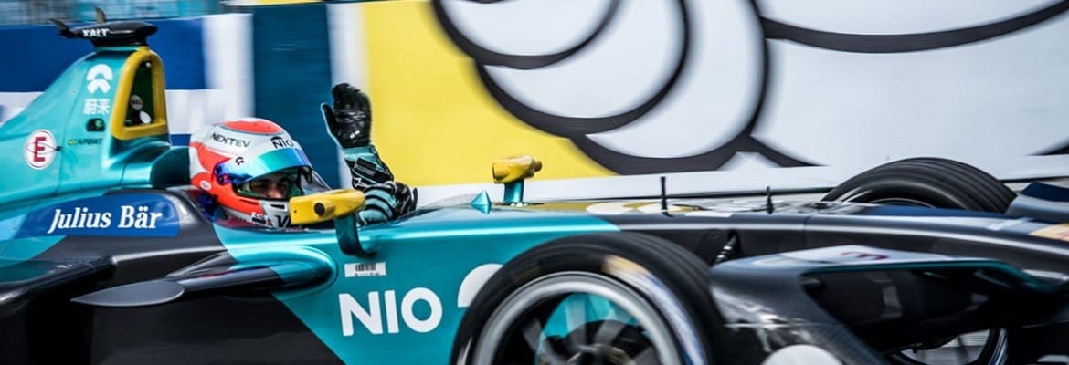 Piquet confirma evolução do equipamento e volta a figurar no top 5