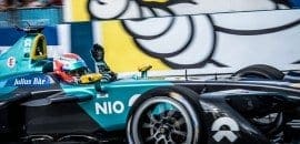 Piquet confirma evolução do equipamento e volta a figurar no top 5