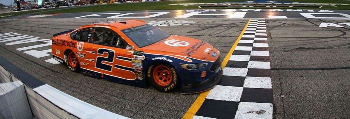 Brad Keselowski vence etapa de Atlanta