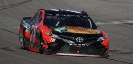 Martin Truex Jr. vence em final emocionante etapa de Las Vegas