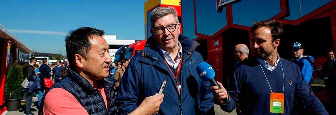 Frustrado, Brawn já quer acabar com as “barbatanas de tubarão”