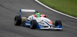 CBA entrega prêmio da F3 ao Campeão Brasileiro de Kart