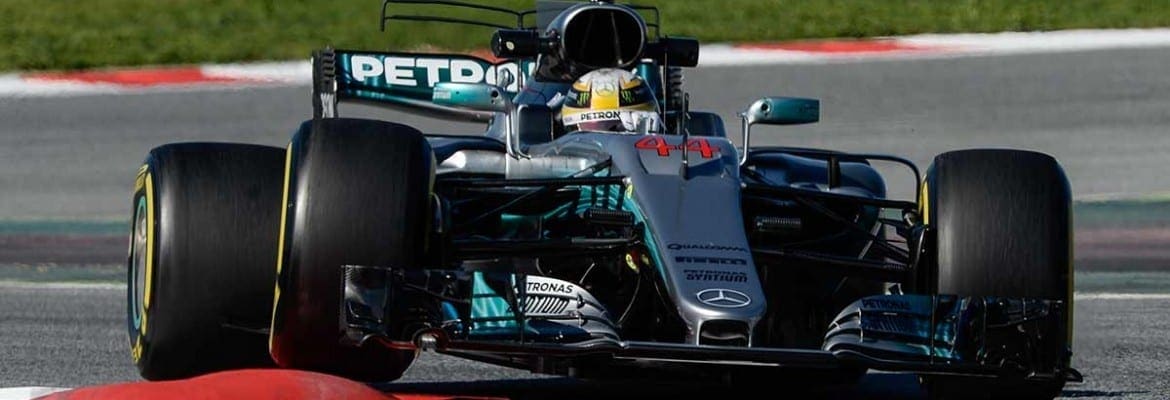 Hamilton: “Ferrari é a favorita para a temporada de 2017”