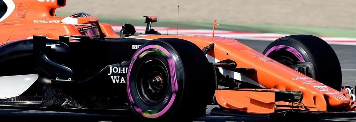 McLaren troca motor por problemas elétricos