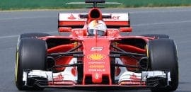 Vettel lidera última sessão de treinos livres antes da classificação