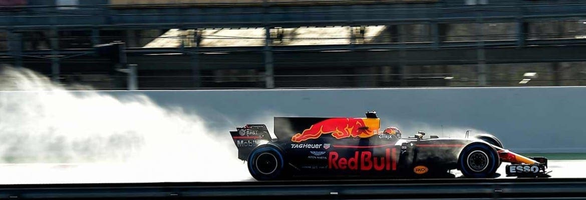 Verstappen: “Renault irá resolver problemas no motor antes de Melbourne”