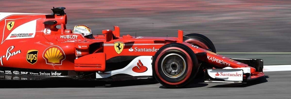 Vettel lidera no penúltimo dia de testes em Barcelona
